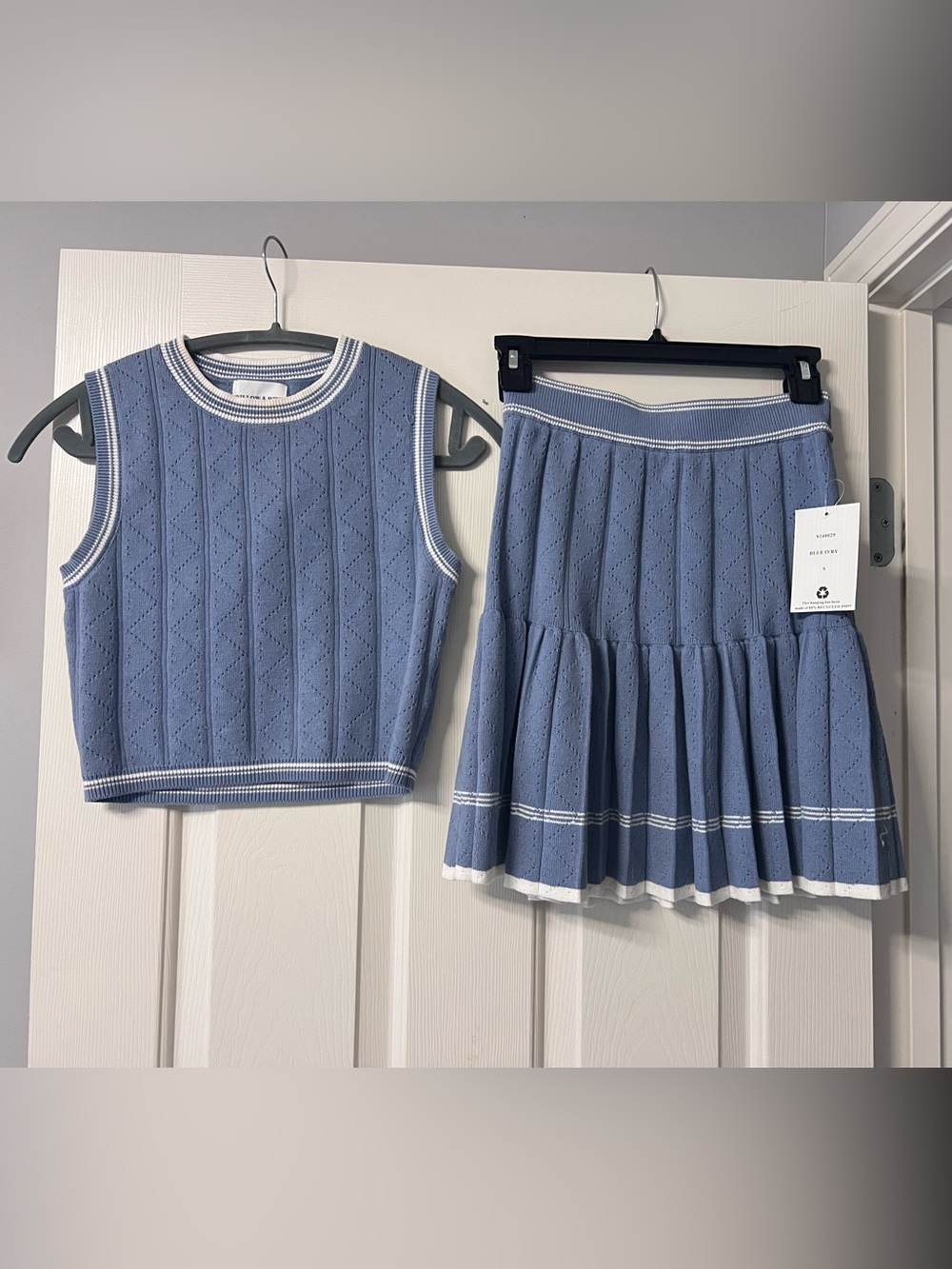 Willow & Wind Blue Sweater Vest & Pleated Skirt Set Size Small